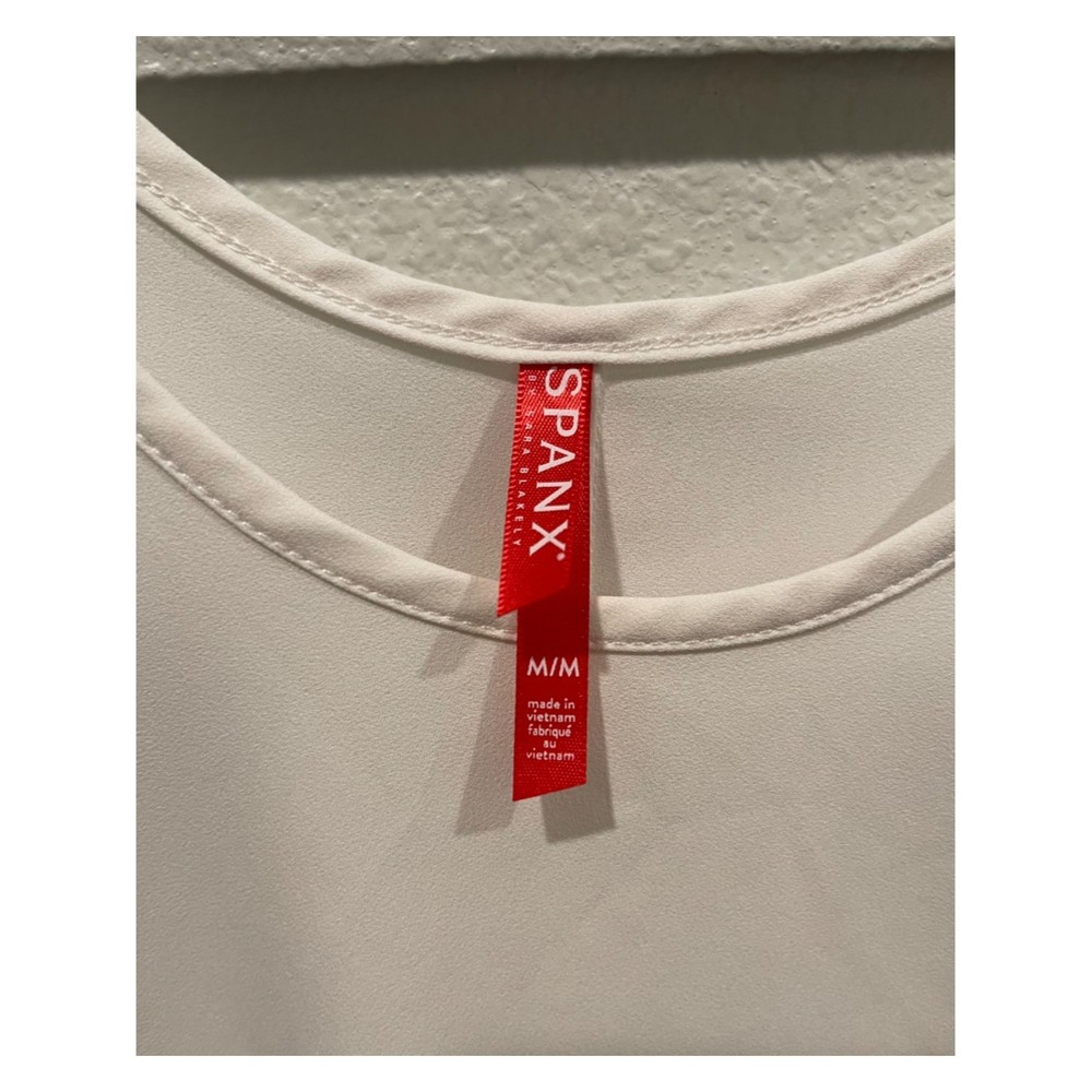 SPANX Antique White Round Neck Sleeveless Top - Picture 2 of 5